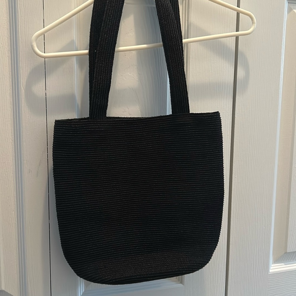 Women’s Small Black Woven Textured Tote Shoulder Bag w Zipper